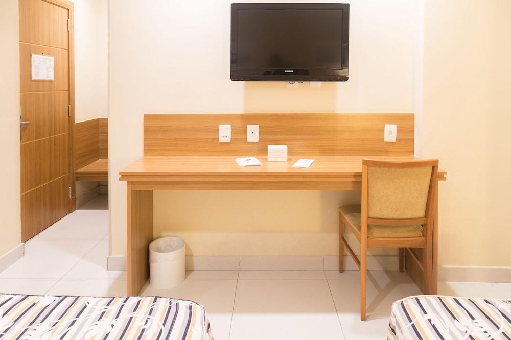 Atlântico Business Centro Hotel 4*