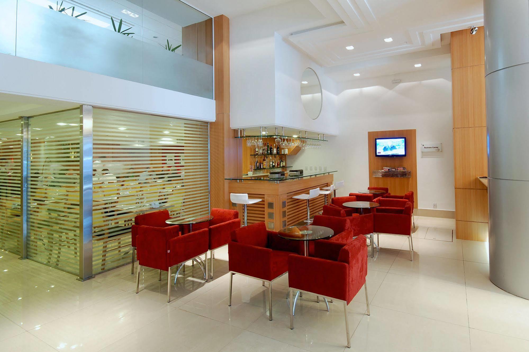 Atlântico Business Centro Hotel 4*